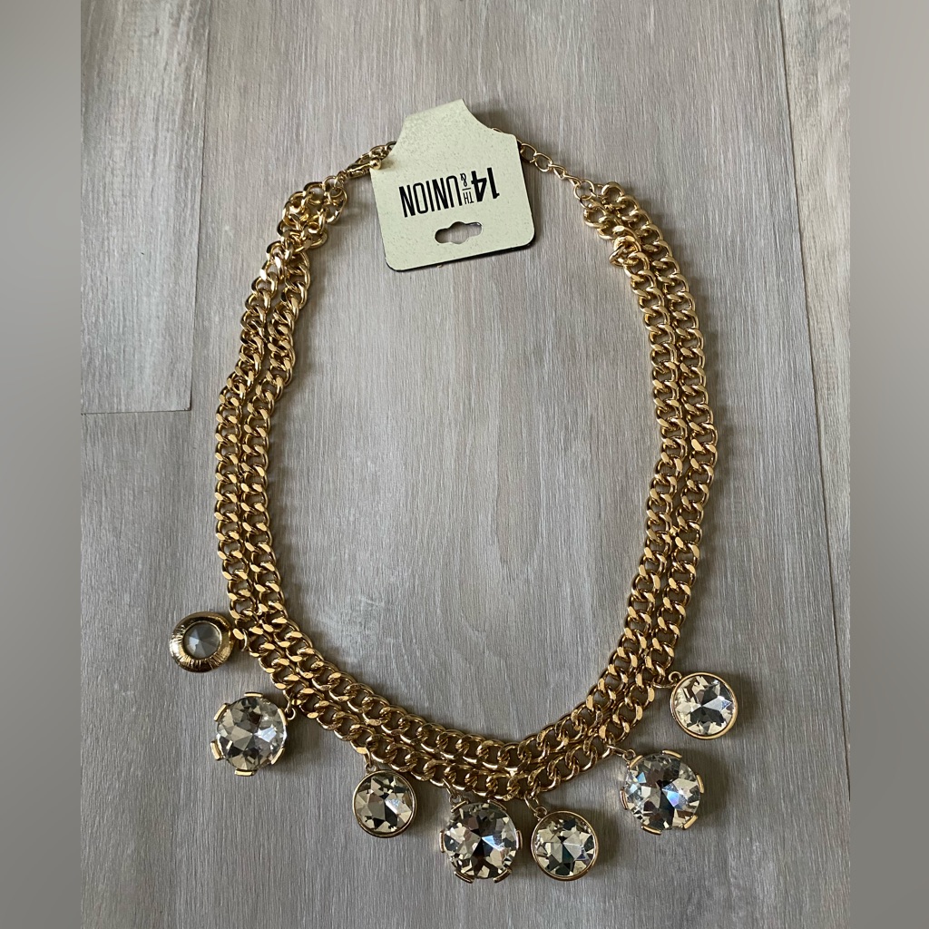 14th Union Gold Chain Crystal Necklace 10$